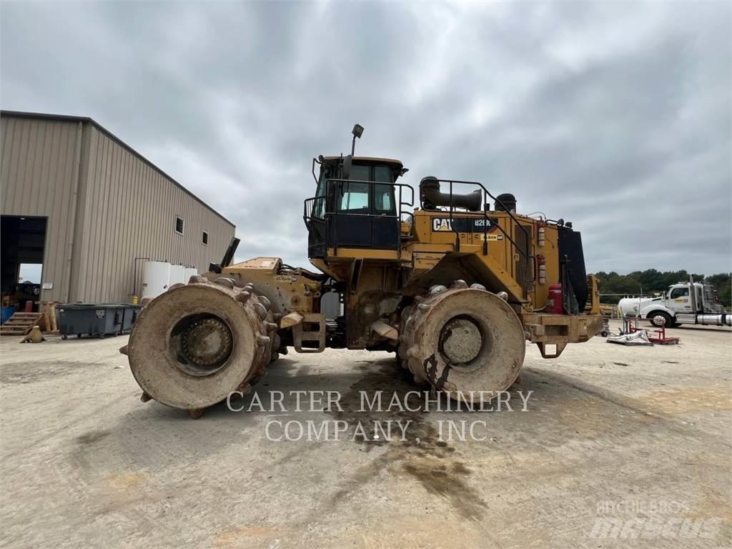 CAT 826K Ущільнювачі грунту