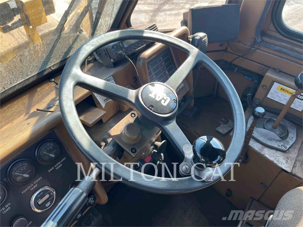 CAT 834B Колісні бульдозери