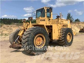 CAT 834B Фронтальні навантажувачі