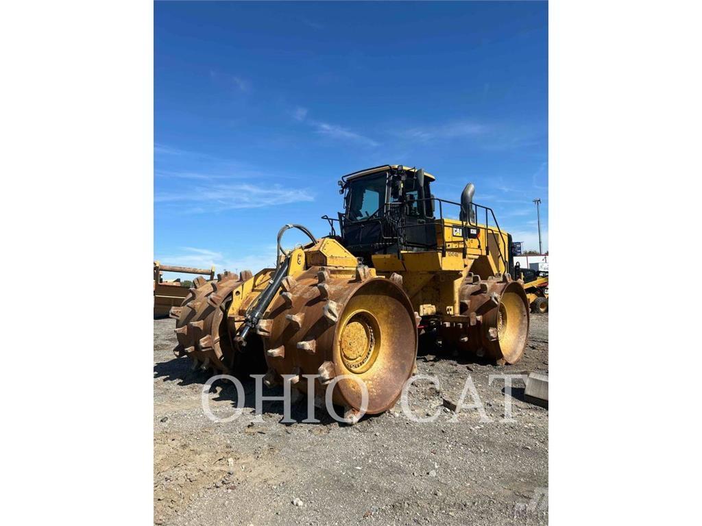 CAT 836K Колісні бульдозери