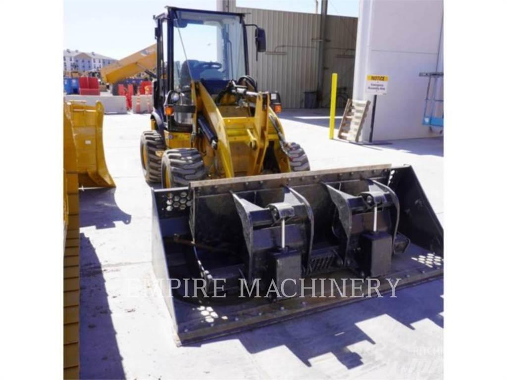 CAT 903C2 Фронтальні навантажувачі