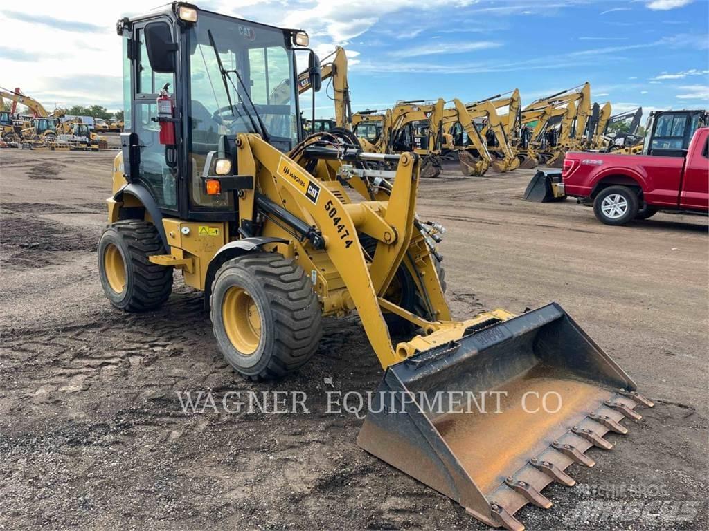 CAT 903D Фронтальні навантажувачі