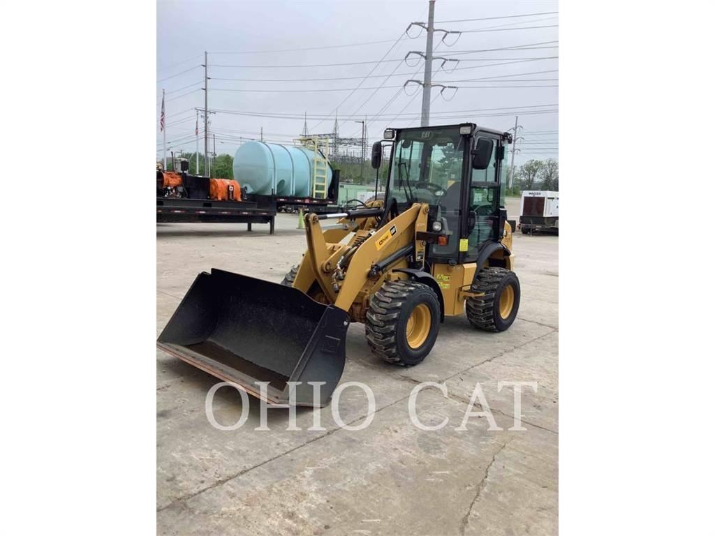 CAT 903D Фронтальні навантажувачі