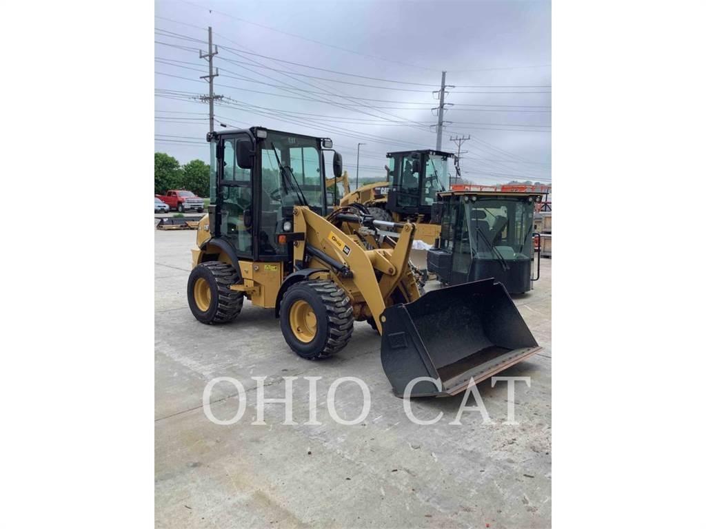 CAT 903D Фронтальні навантажувачі