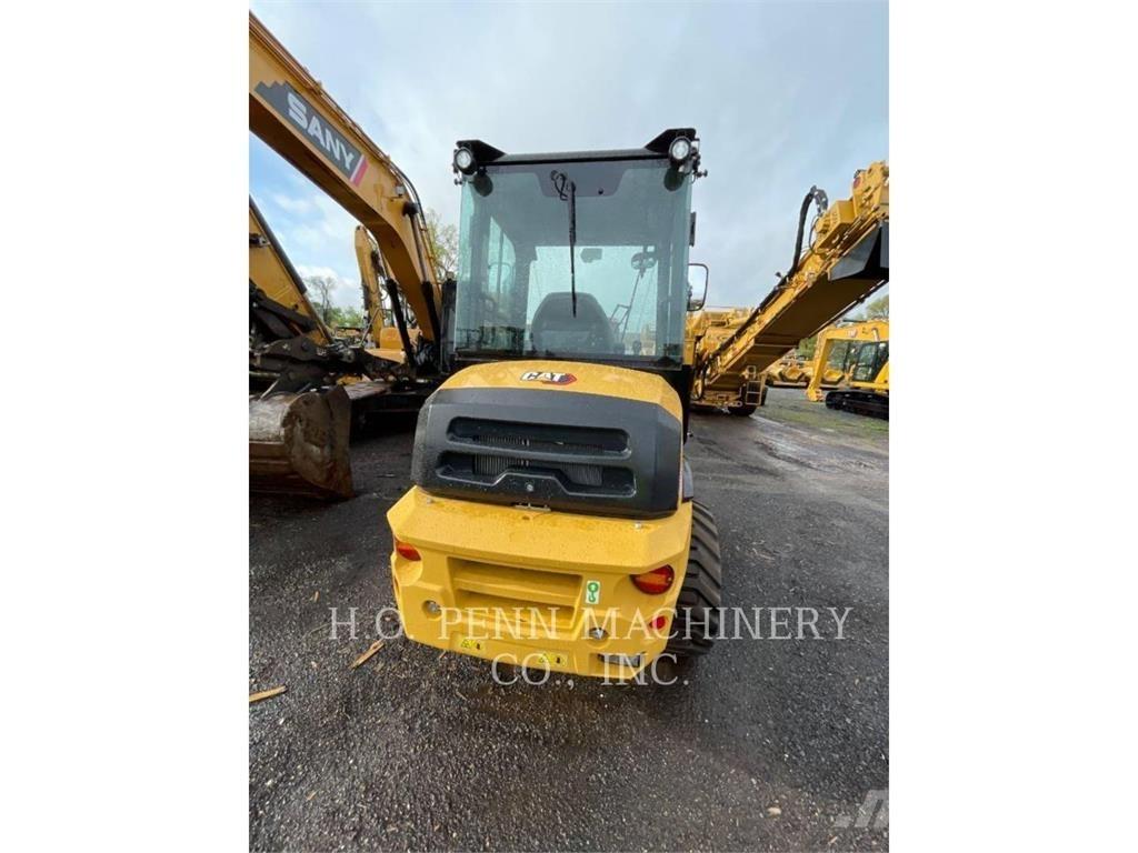 CAT 903D Фронтальні навантажувачі