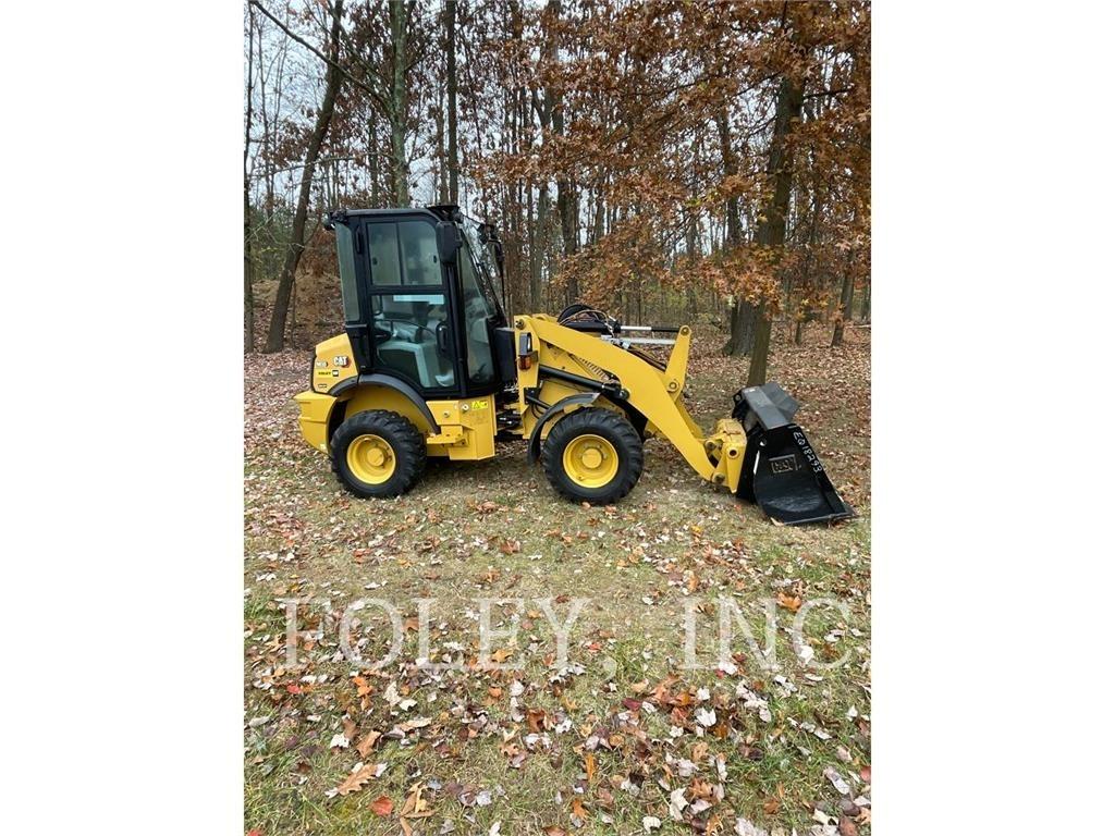 CAT 903D Фронтальні навантажувачі
