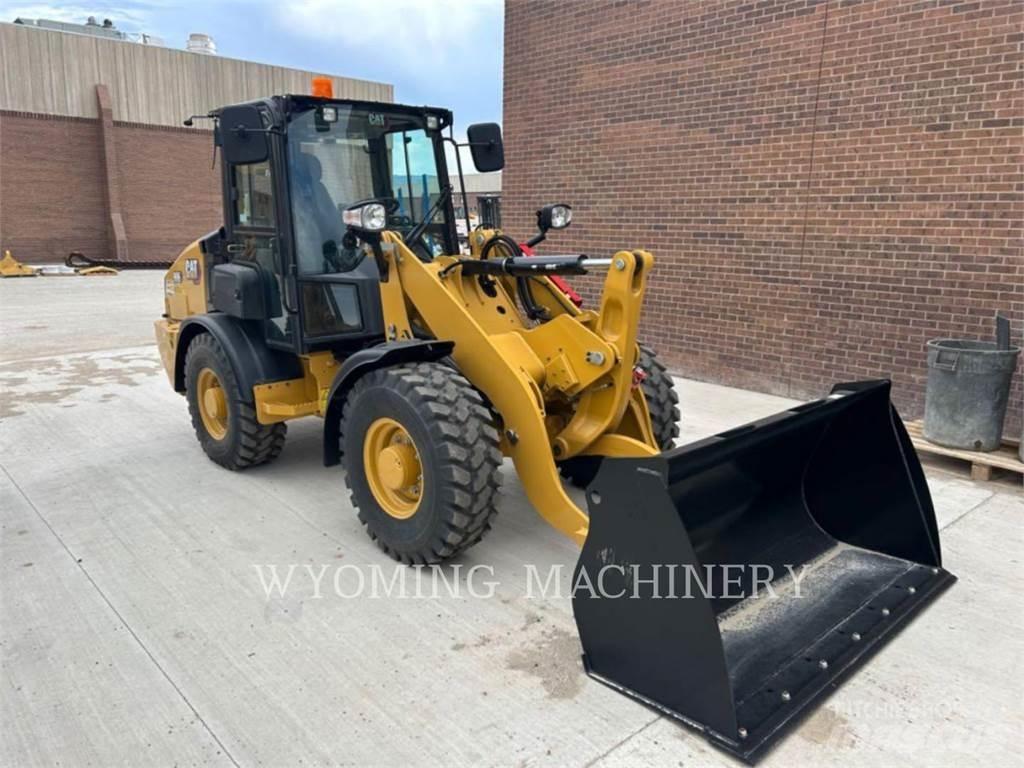 CAT 906 Фронтальні навантажувачі