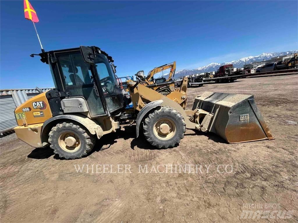 CAT 906 Фронтальні навантажувачі