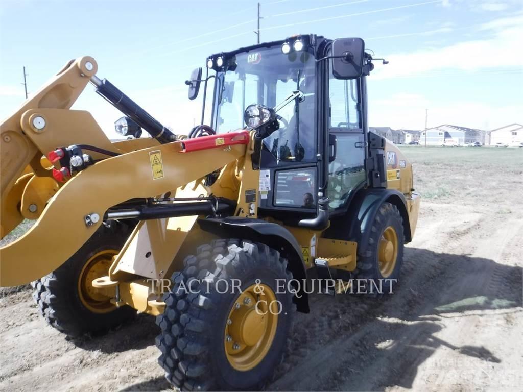 CAT 906 Фронтальні навантажувачі