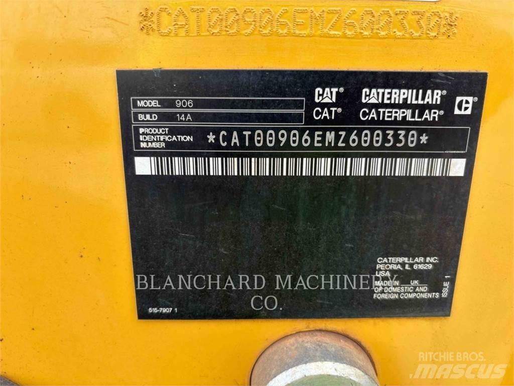 CAT 906 Фронтальні навантажувачі