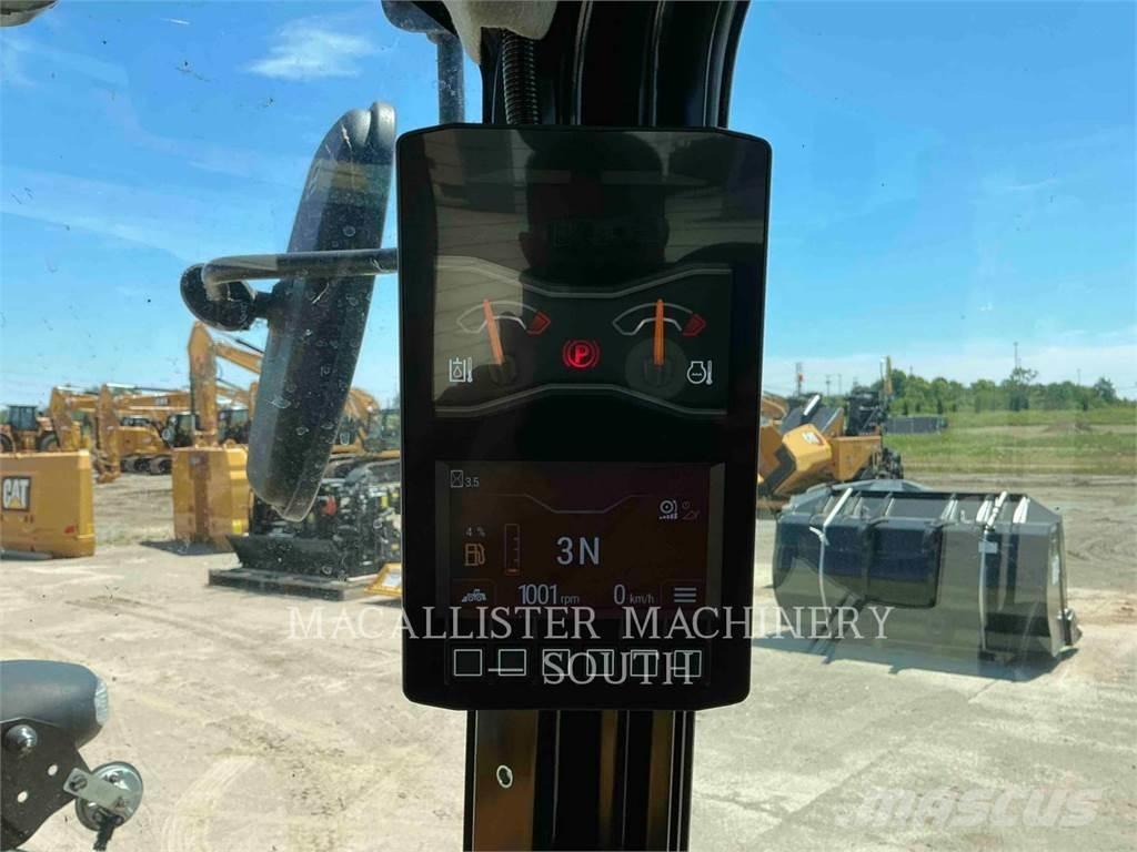 CAT 906 Фронтальні навантажувачі
