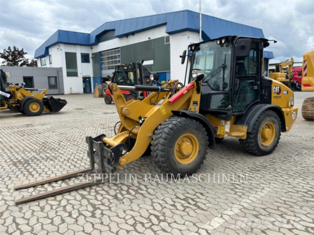 CAT 906-14 Фронтальні навантажувачі