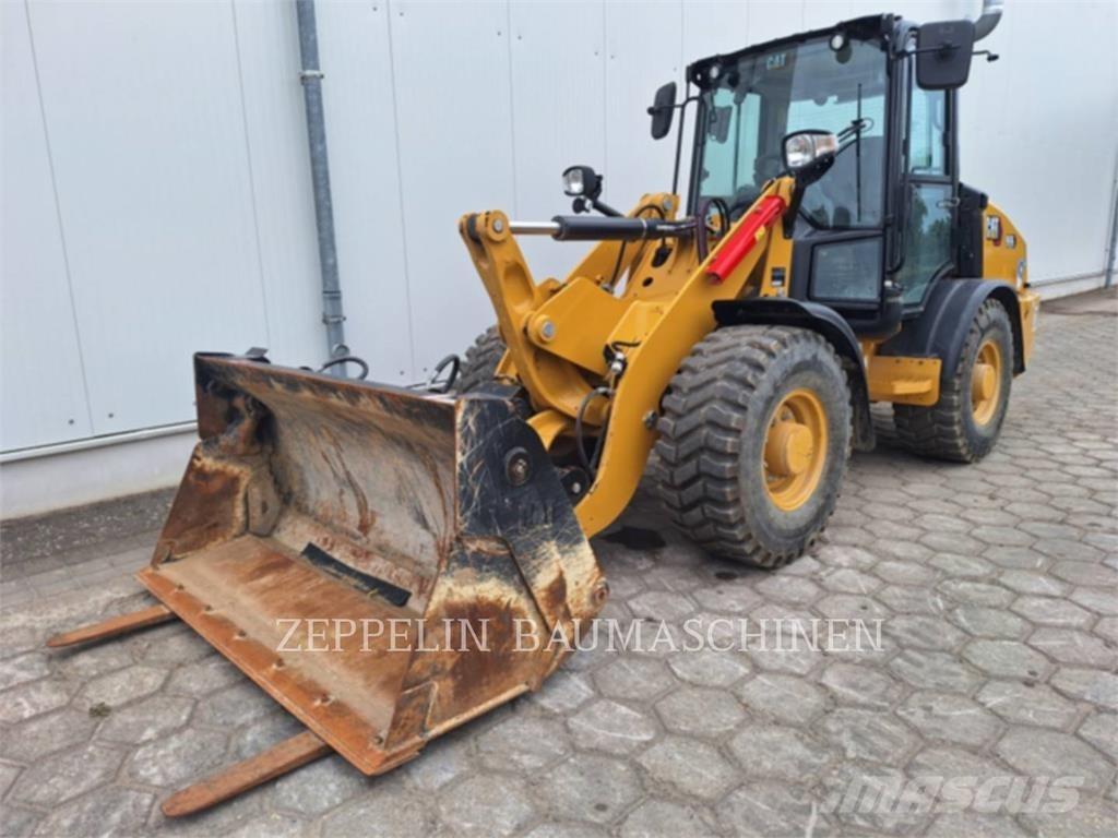 CAT 906-14 Фронтальні навантажувачі