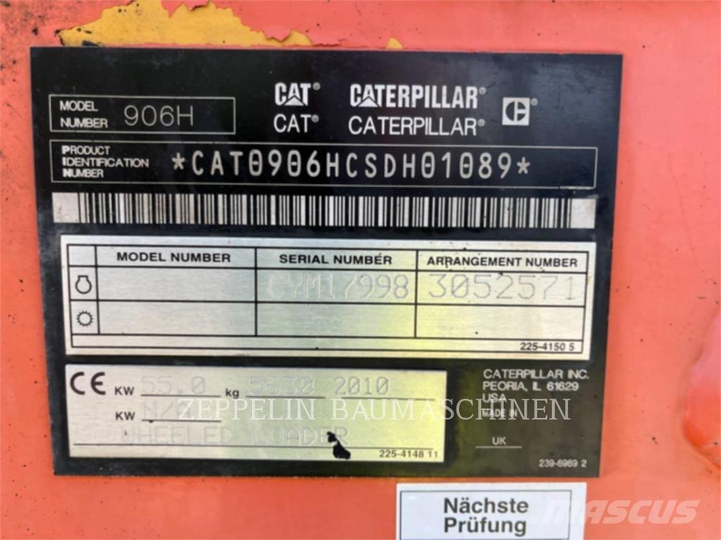 CAT 906H Фронтальні навантажувачі