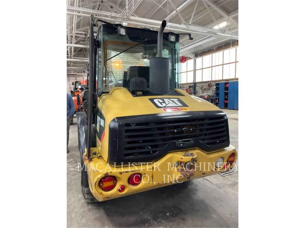 CAT 906H2 Фронтальні навантажувачі