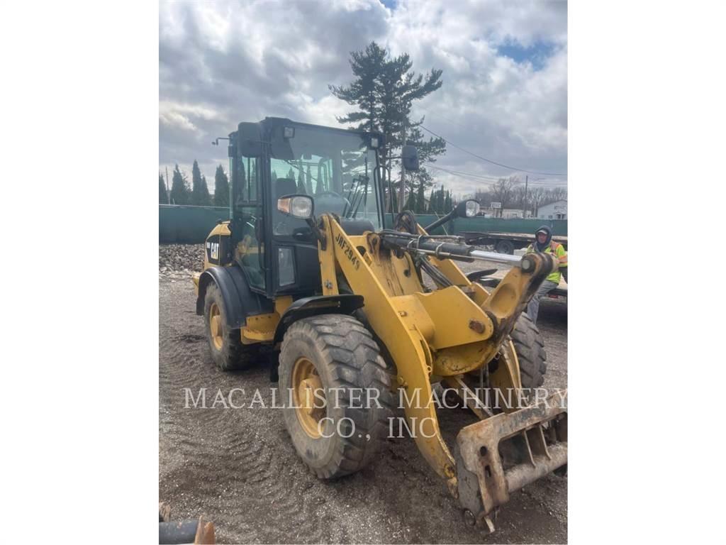 CAT 906H2 Фронтальні навантажувачі