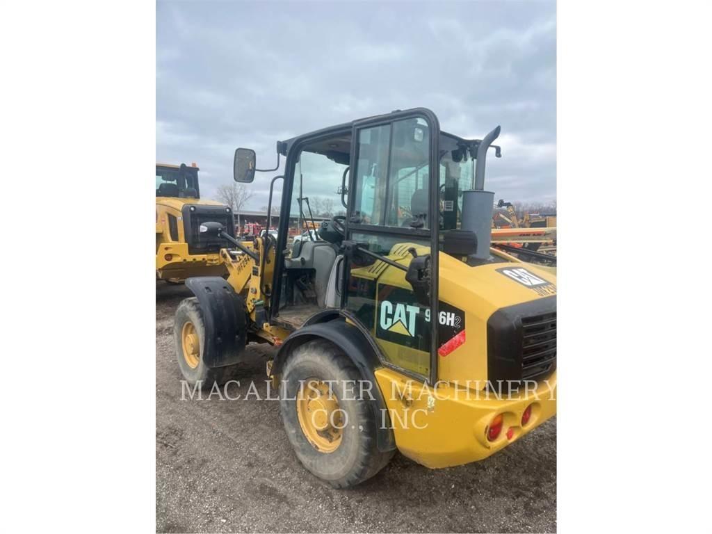CAT 906H2 Фронтальні навантажувачі