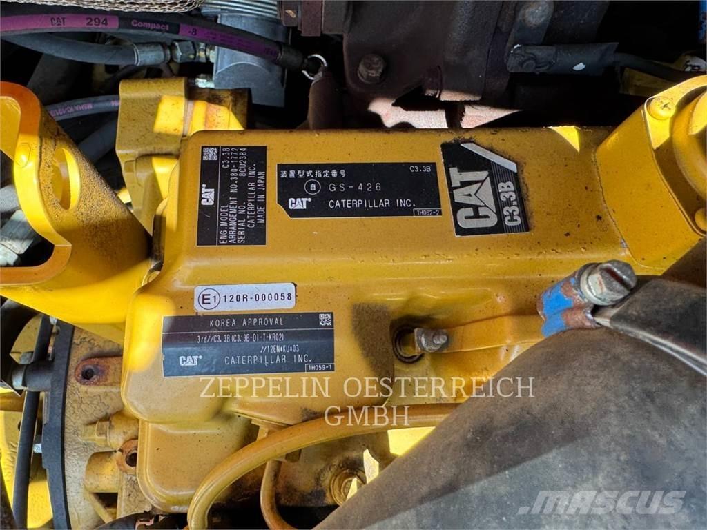 CAT 906H2 Фронтальні навантажувачі