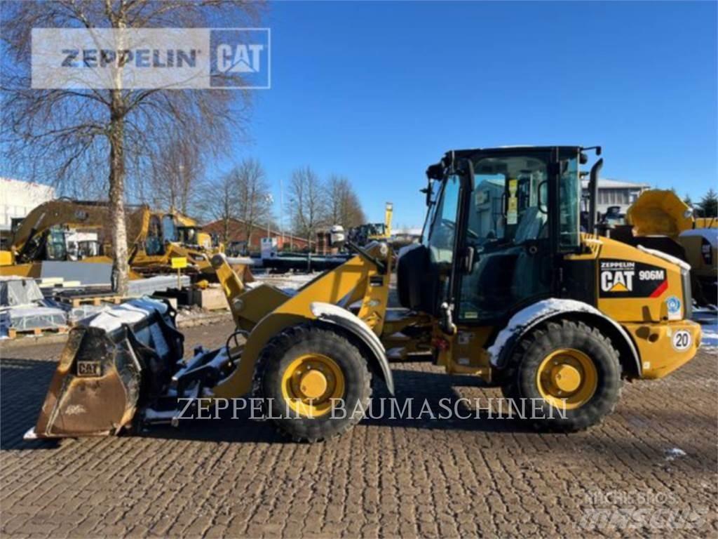 CAT 906M Фронтальні навантажувачі
