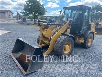 CAT 906M Фронтальні навантажувачі