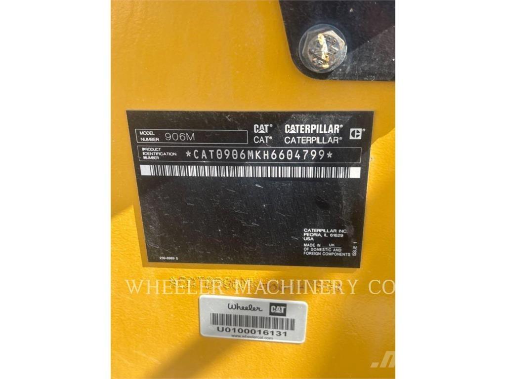 CAT 906M Фронтальні навантажувачі