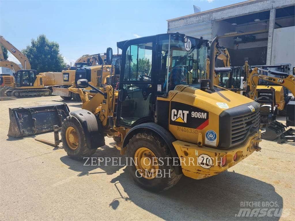 CAT 906M Фронтальні навантажувачі