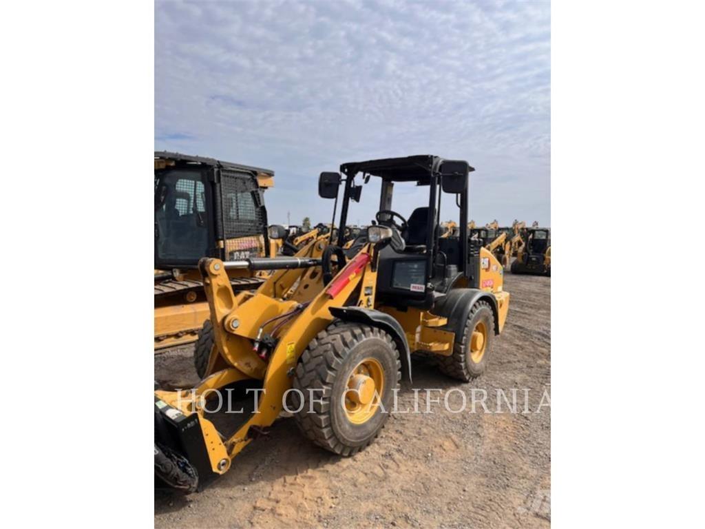 CAT 907-14 Фронтальні навантажувачі
