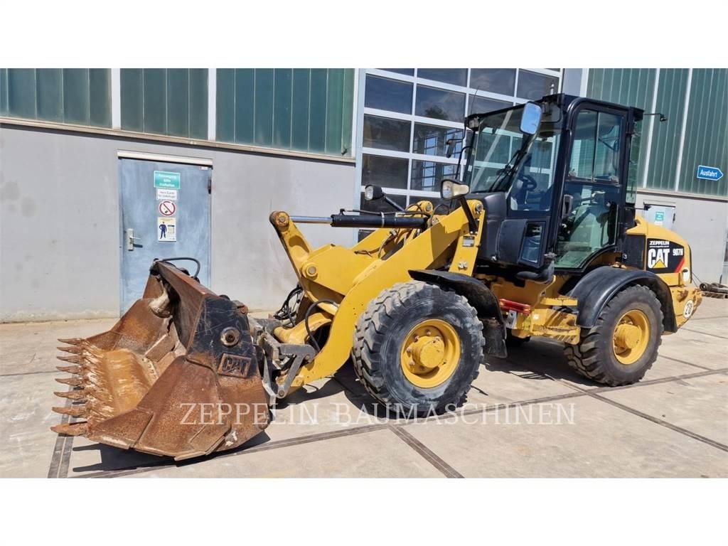 CAT 907H Фронтальні навантажувачі