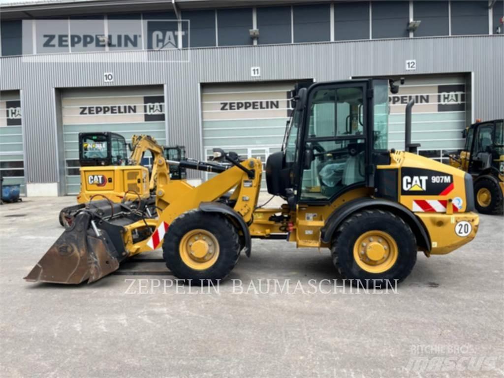 CAT 907M Фронтальні навантажувачі
