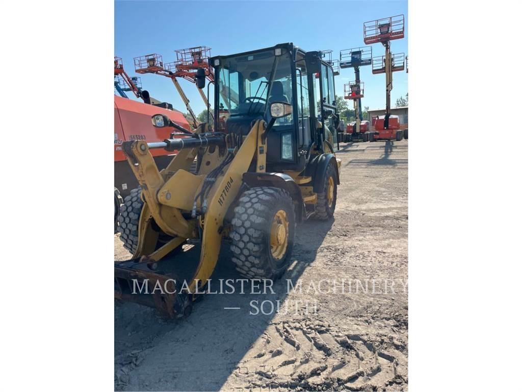 CAT 907M Фронтальні навантажувачі