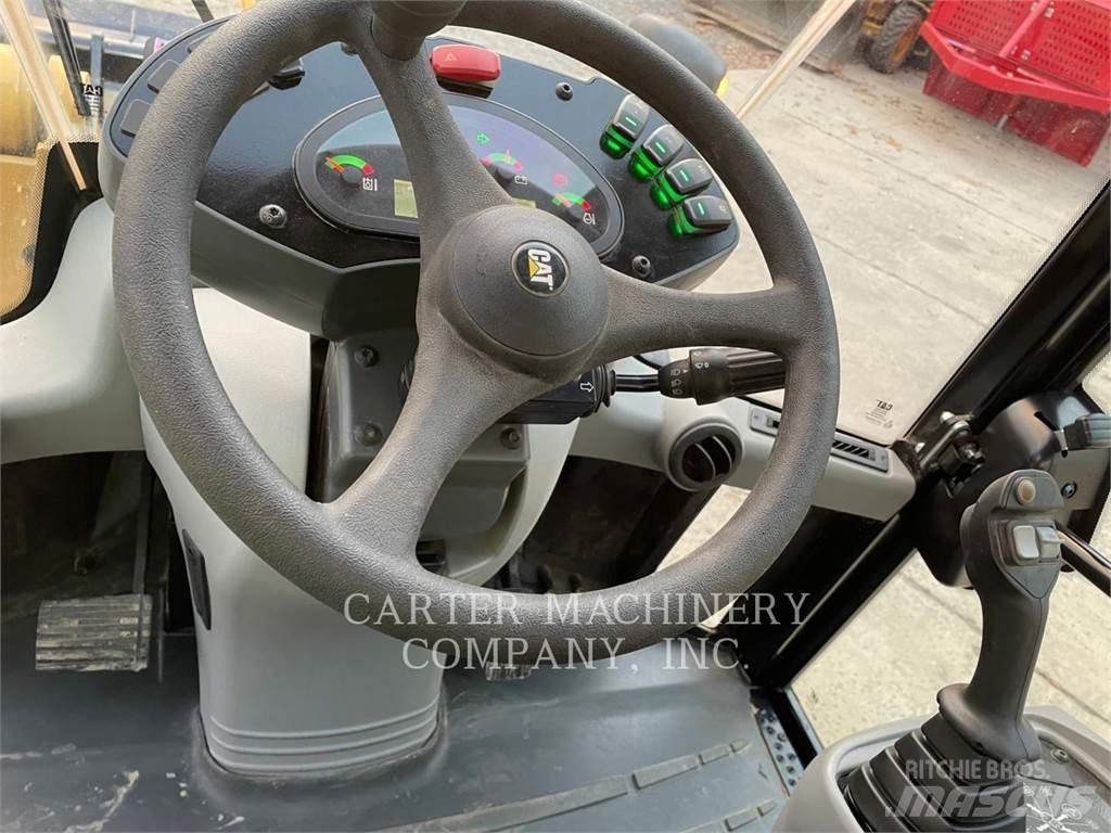 CAT 908 Фронтальні навантажувачі