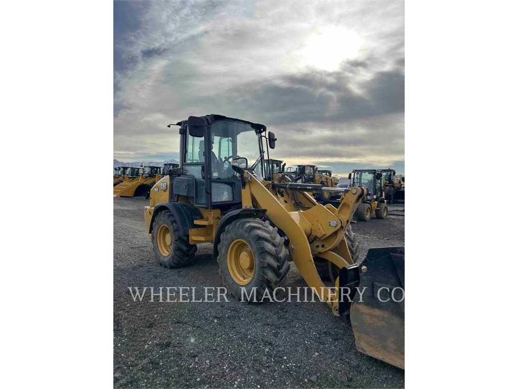 CAT 908 Фронтальні навантажувачі