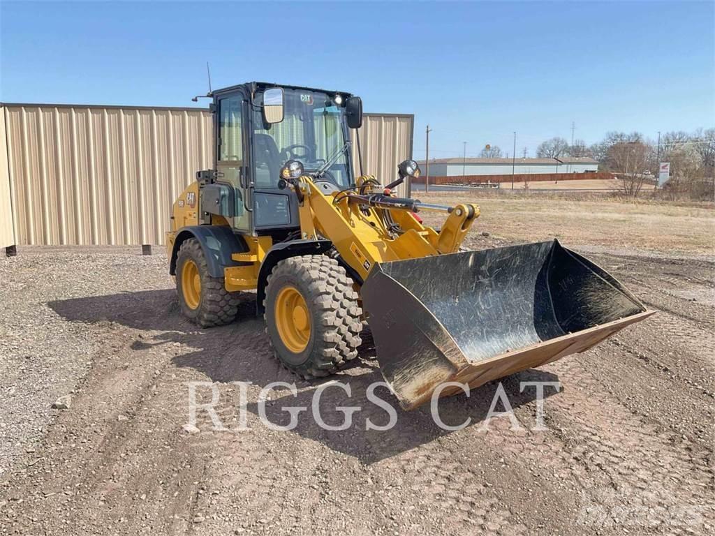 CAT 908 Фронтальні навантажувачі