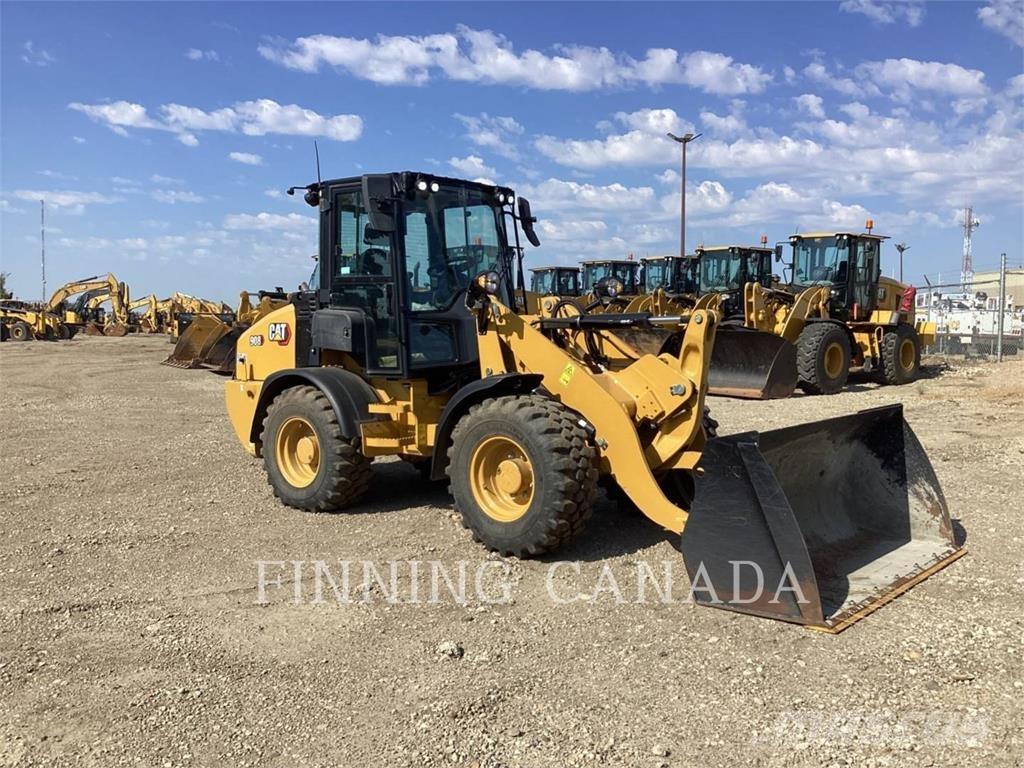 CAT 908 Фронтальні навантажувачі