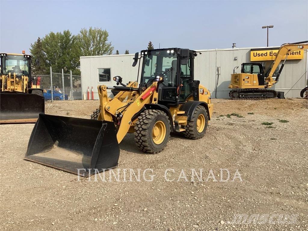 CAT 908 Фронтальні навантажувачі
