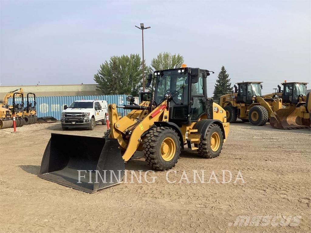 CAT 908 Фронтальні навантажувачі