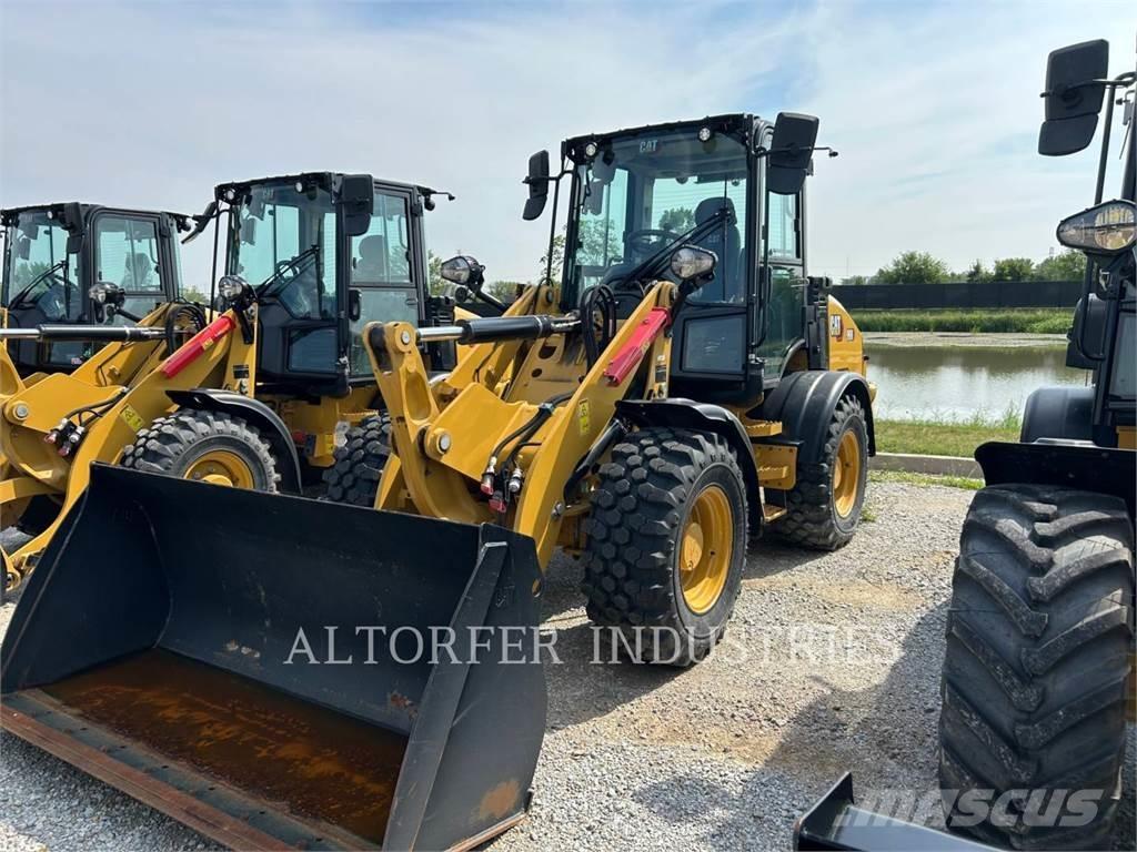 CAT 908-14 Фронтальні навантажувачі