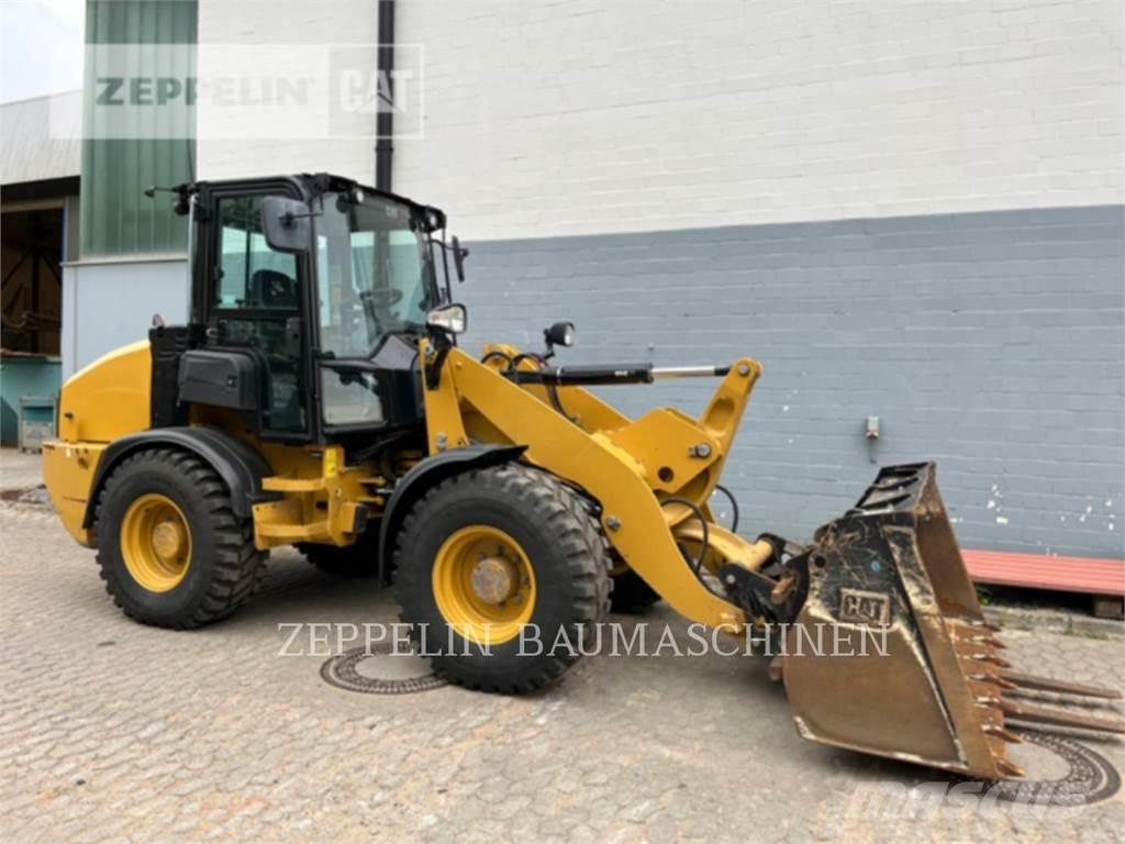 CAT 908-14 Фронтальні навантажувачі