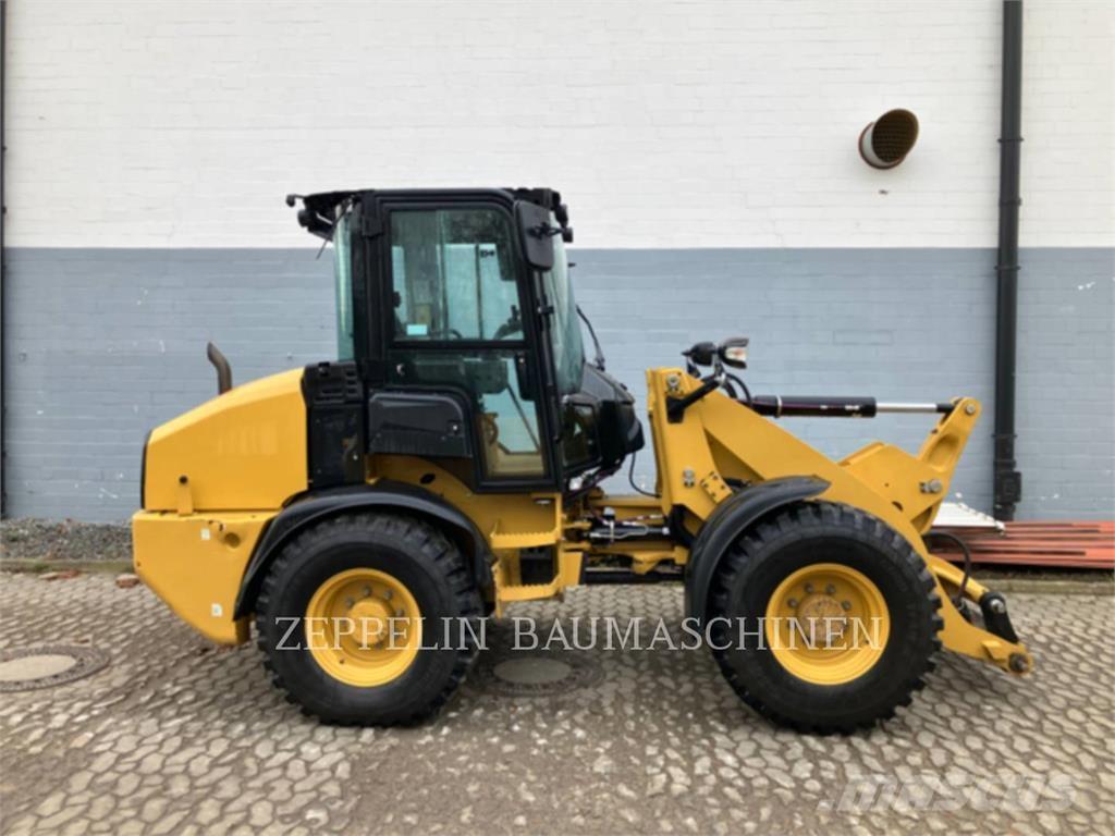 CAT 908-14 Фронтальні навантажувачі