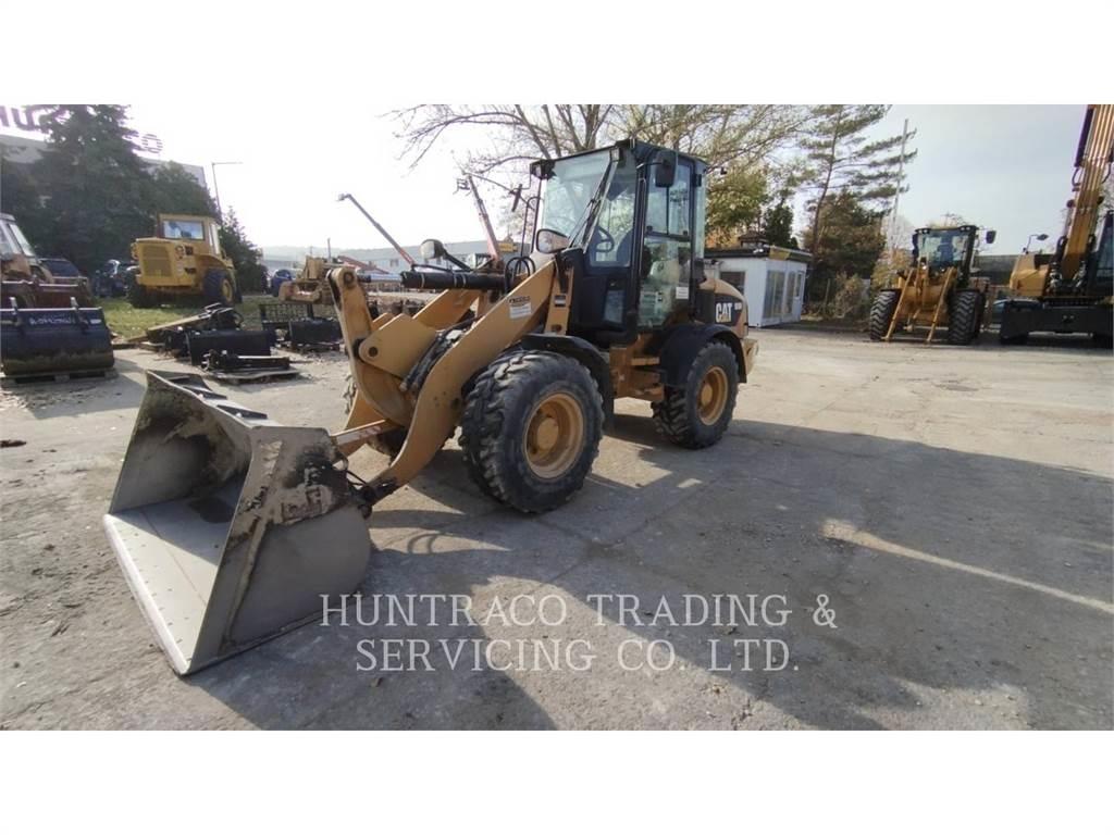 CAT 908H Фронтальні навантажувачі