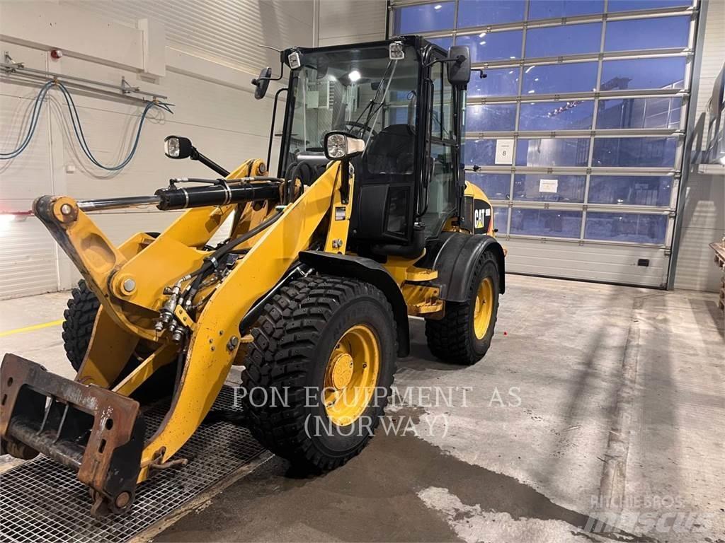 CAT 908H2 Фронтальні навантажувачі