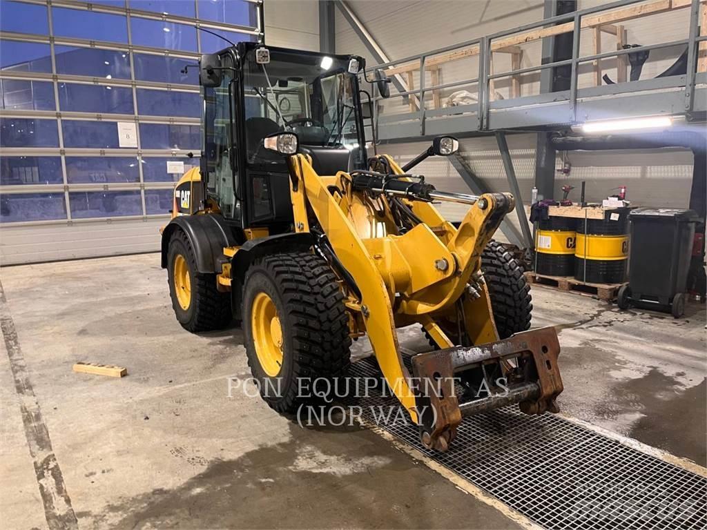 CAT 908H2 Фронтальні навантажувачі