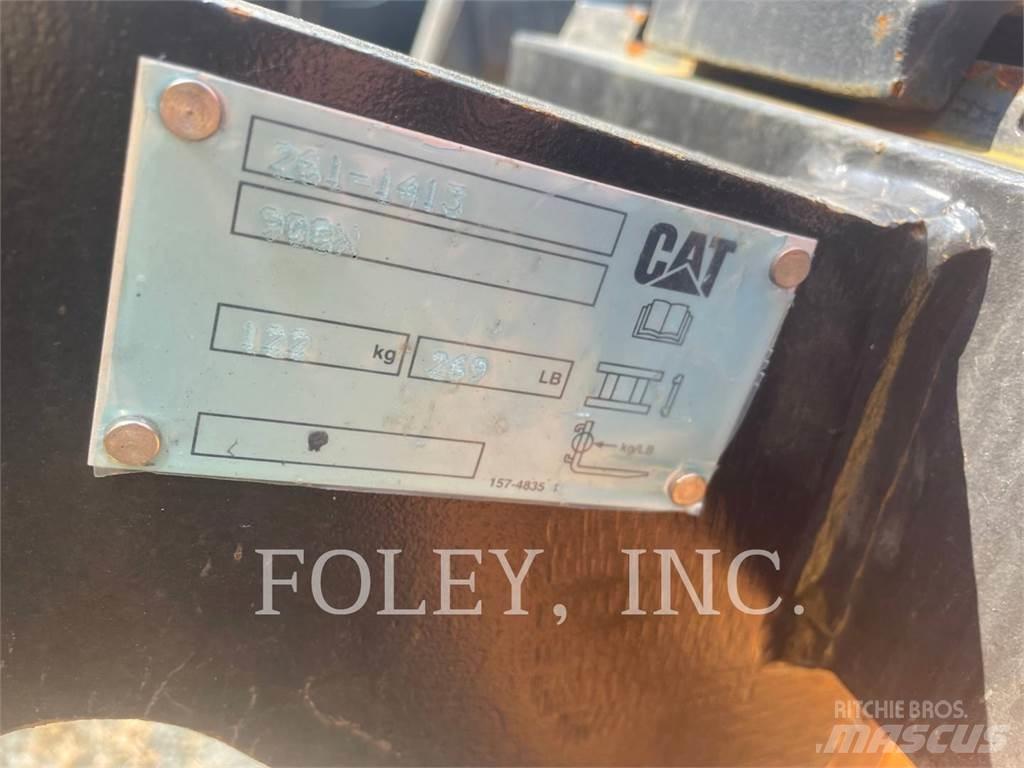 CAT 908M Фронтальні навантажувачі