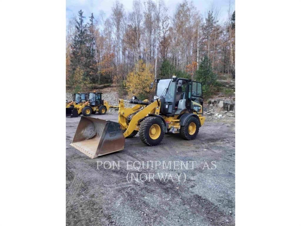 CAT 908M Фронтальні навантажувачі