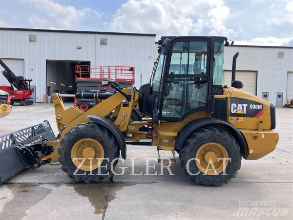 CAT 908M Фронтальні навантажувачі