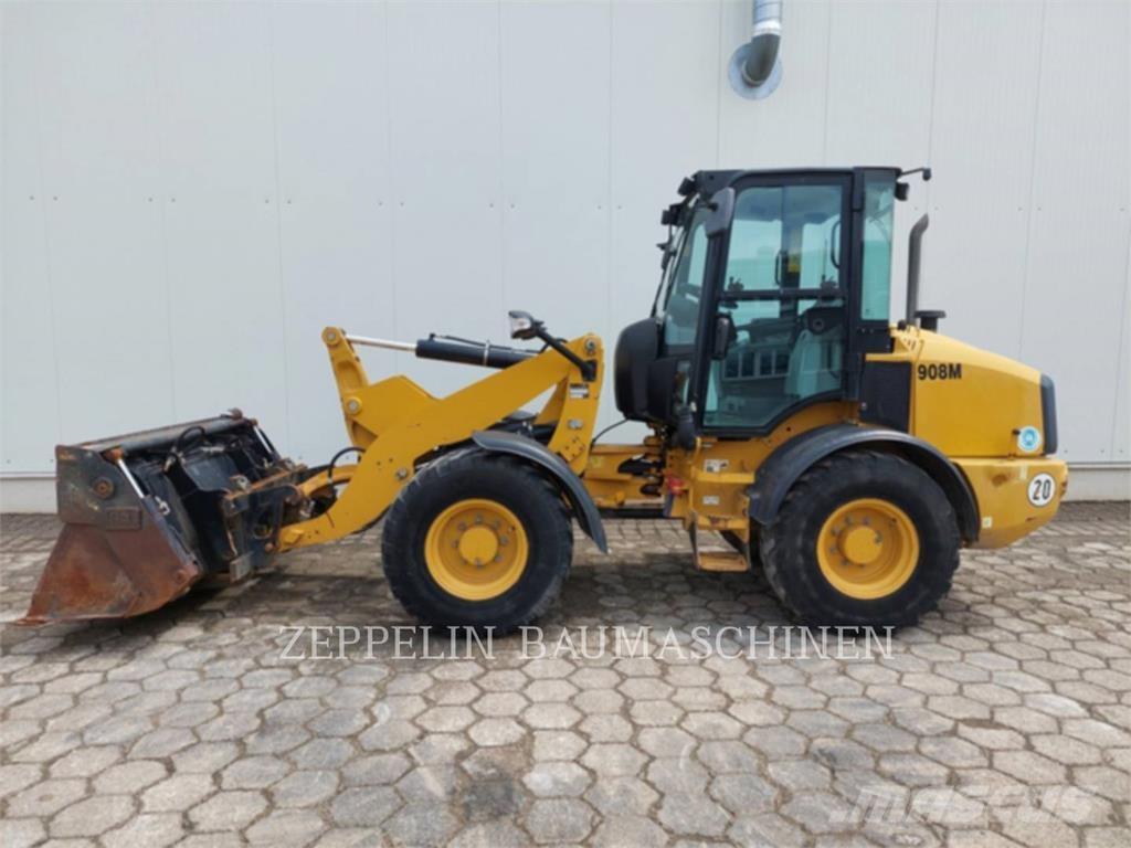 CAT 908M Фронтальні навантажувачі