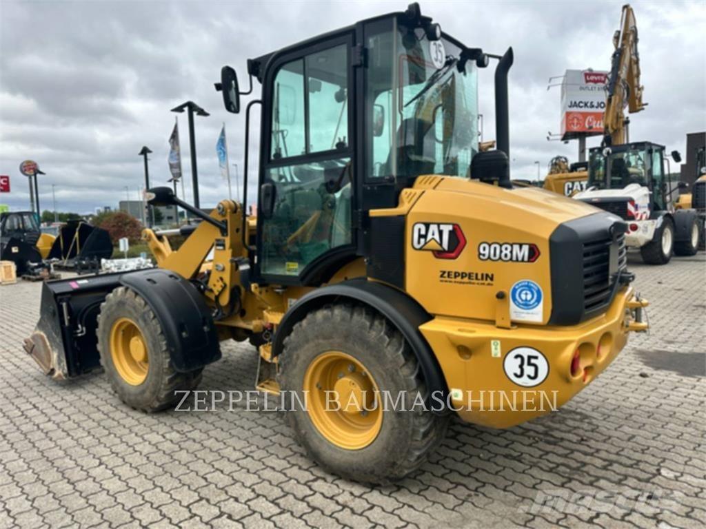 CAT 908M Фронтальні навантажувачі