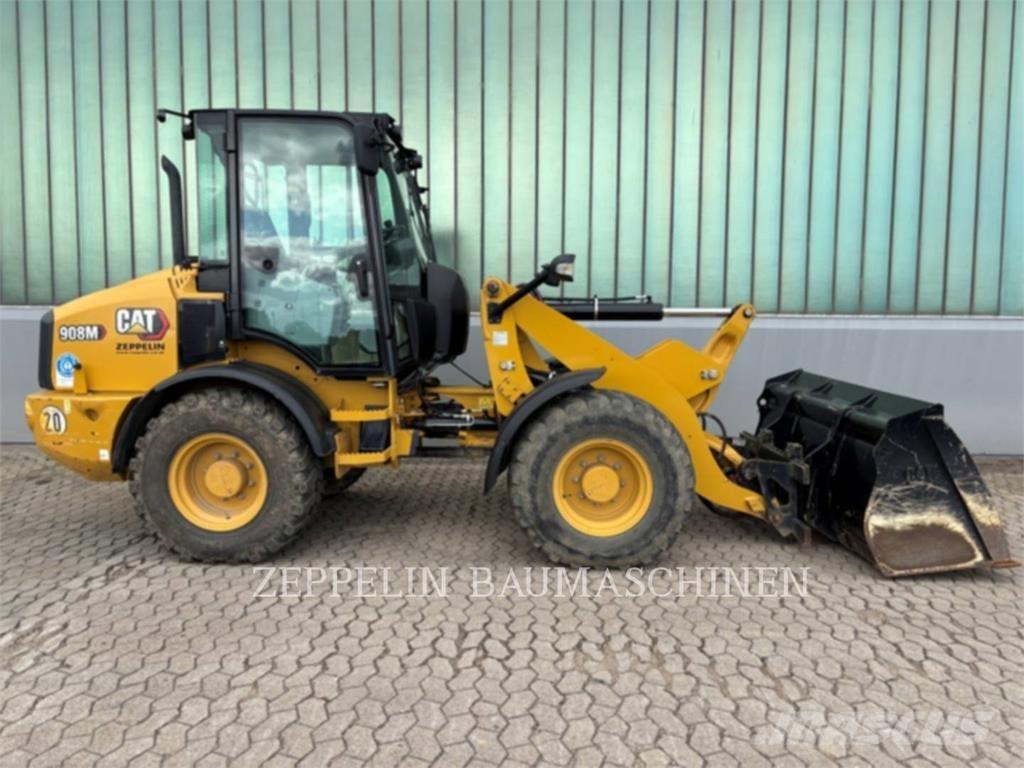 CAT 908M Фронтальні навантажувачі