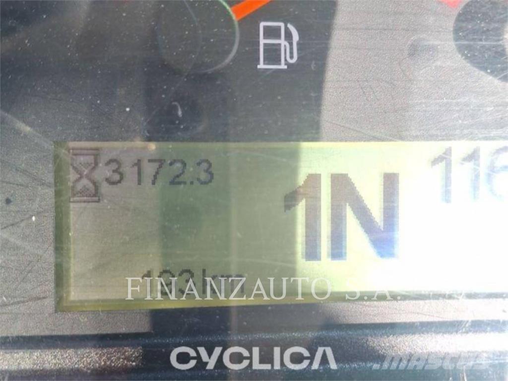 CAT 908M Фронтальні навантажувачі