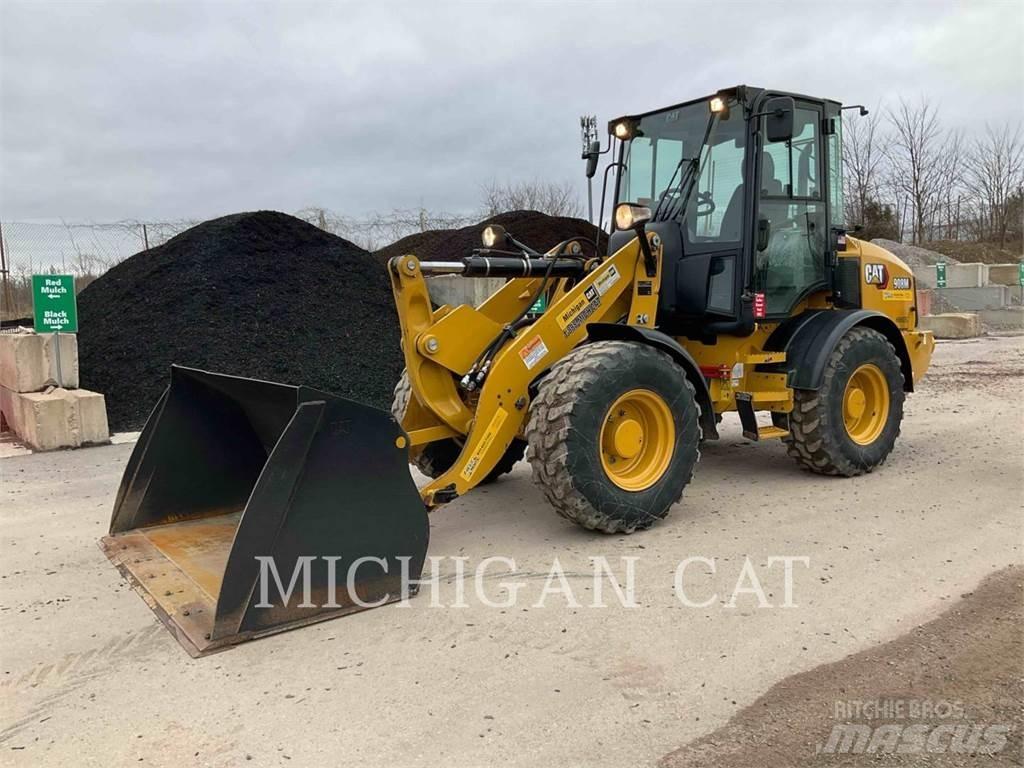 CAT 908M ARW Фронтальні навантажувачі